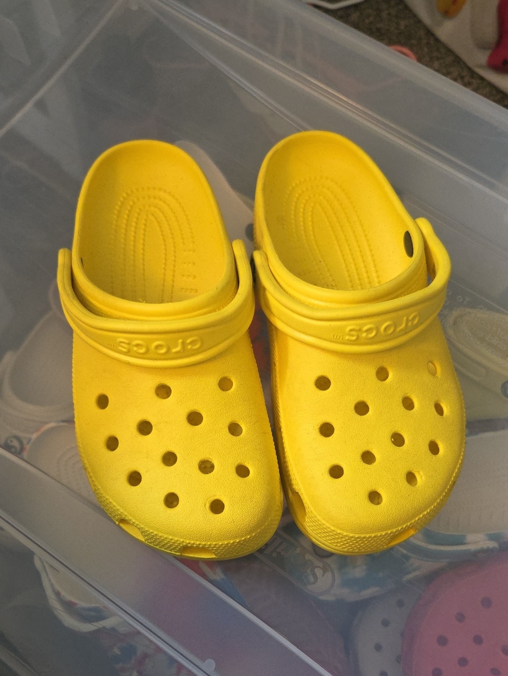 CROCS Classic Clog in Bright Yellow